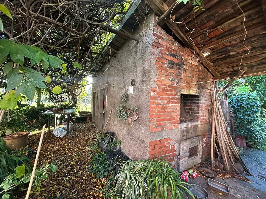 Immagine 27 di Rustico / casale in vendita  a Sarzana