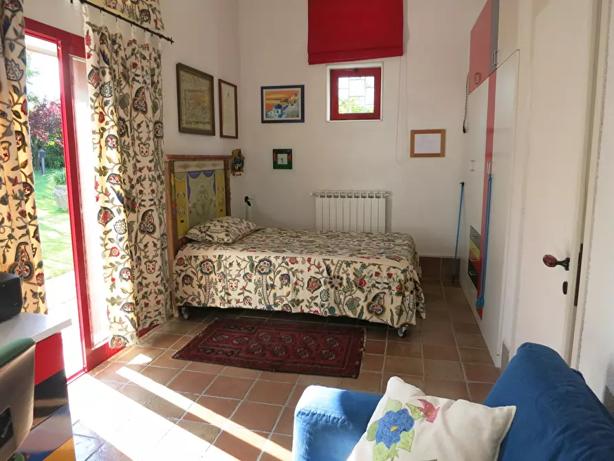 Immagine 15 di Villa in vendita  a Sarzana