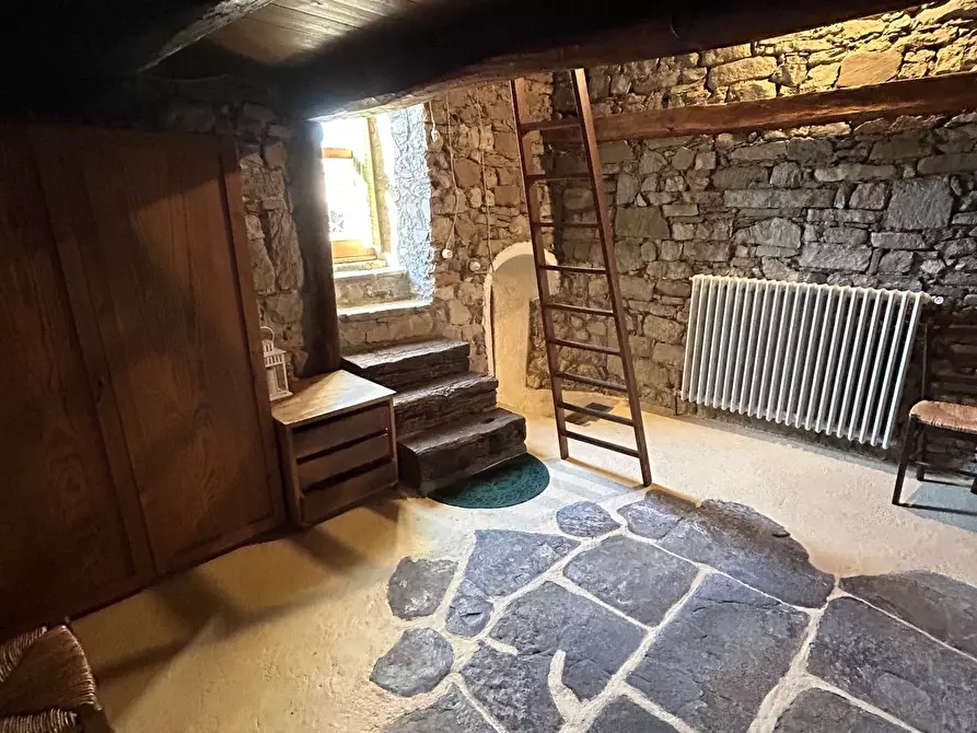 Immagine 32 di Casa indipendente in vendita  in Località Luscignano 18 a Casola In Lunigiana