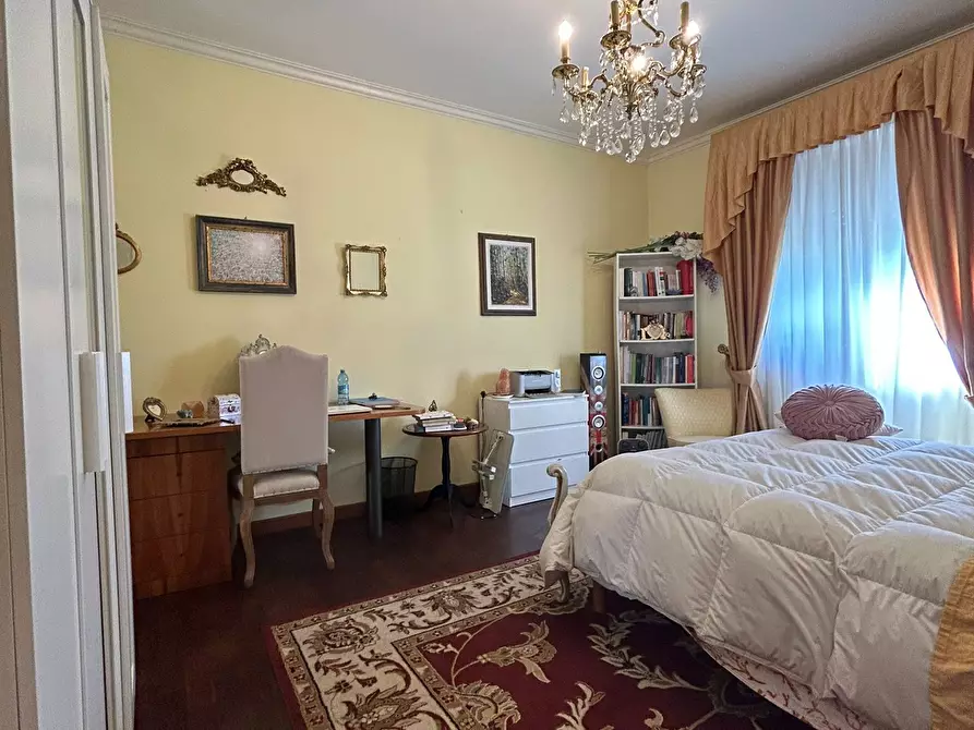 Immagine 22 di Quadrilocale in vendita  a Sarzana