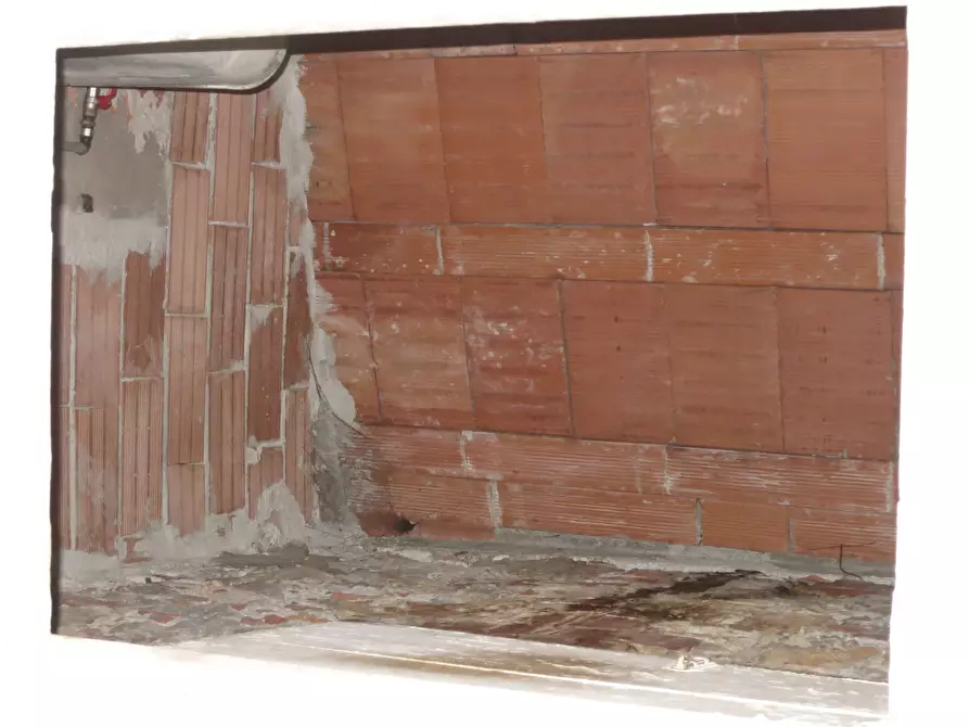 Immagine 12 di Quadrilocale in vendita  a Sarzana