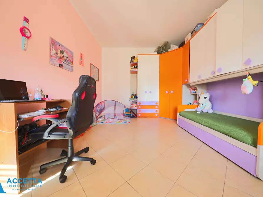 Immagine 11 di Trilocale in vendita  in Via Calata Livezza 24 a Taranto