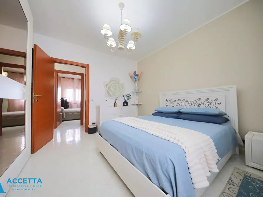 Immagine 11 di Quadrilocale in vendita  in Via Giovanni Borraccino 8 a Taranto