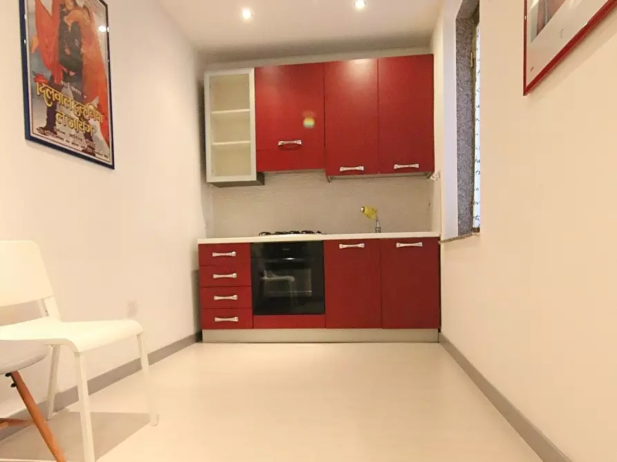 Immagine 14 di Bilocale in affitto  in Via Regina Elena 73 a Taranto
