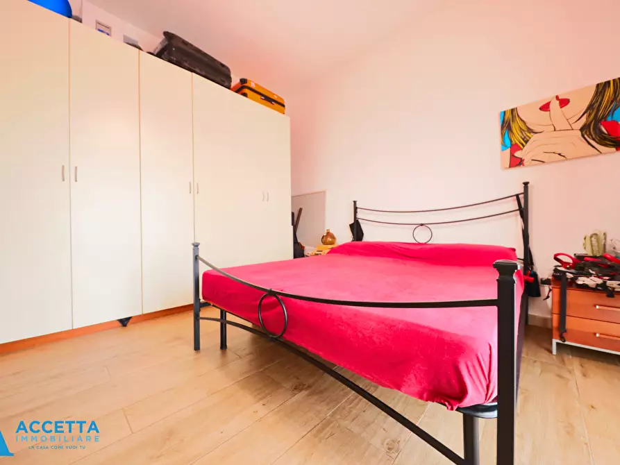 Immagine 14 di Trilocale in vendita  in Corso Italia 370 a Taranto