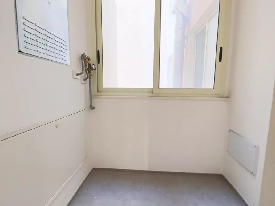 Immagine 22 di Quadrilocale in vendita  in Via Criscuolo 1 a Taranto