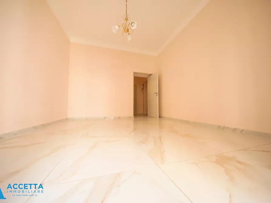 Immagine 12 di Monolocale in vendita  in Via Friuli 11 a Taranto