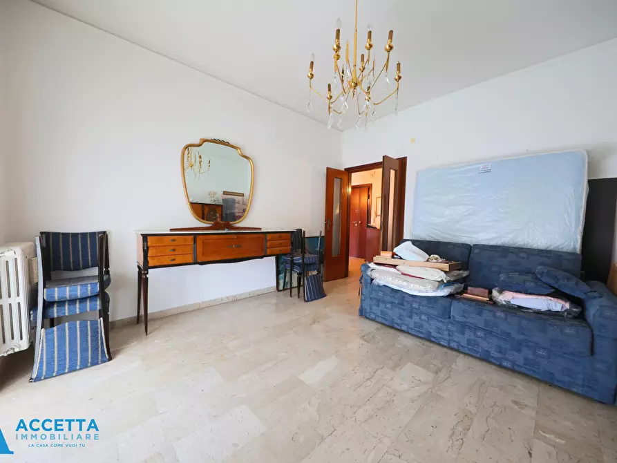 Immagine 6 di Quadrilocale in vendita  in Via Veneto 116 a Taranto