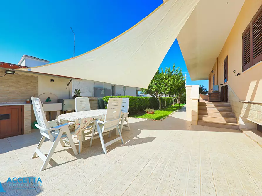 Immagine 5 di Villa in vendita  in Via Fior d'Agave 10 a Taranto