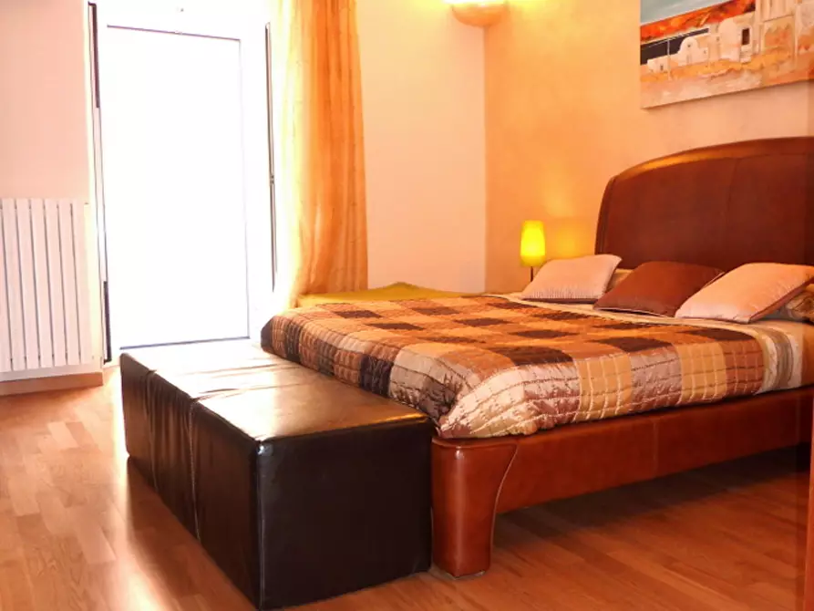 Immagine 21 di Quadrilocale in vendita  in Via Anfiteatro 130 a Taranto