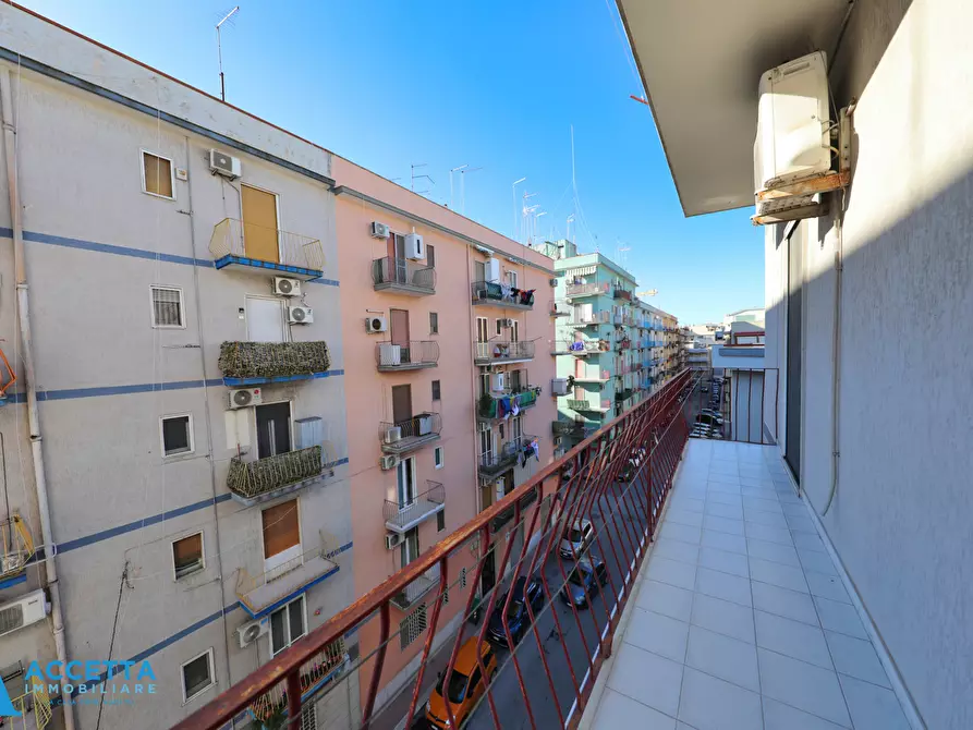 Immagine 15 di Trilocale in vendita  in Via Elio 56 a Taranto