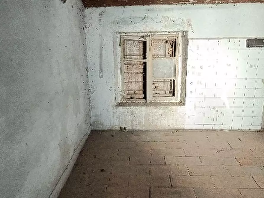 Immagine 14 di Magazzino in vendita  in Via Malvicino a Castel San Giovanni