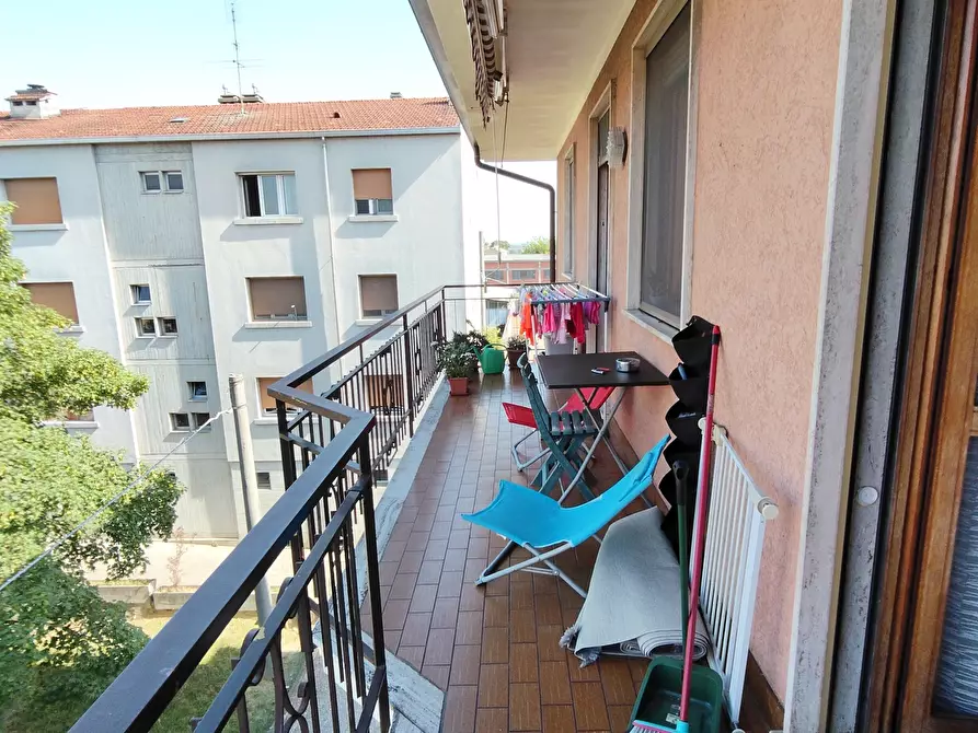 Immagine 9 di Trilocale in vendita  in Via Luigi Einaudi a Castel San Giovanni