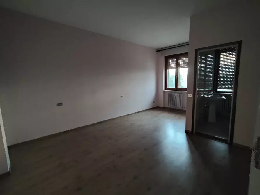 Immagine 7 di Trilocale in affitto  in Via Creta a Ziano Piacentino