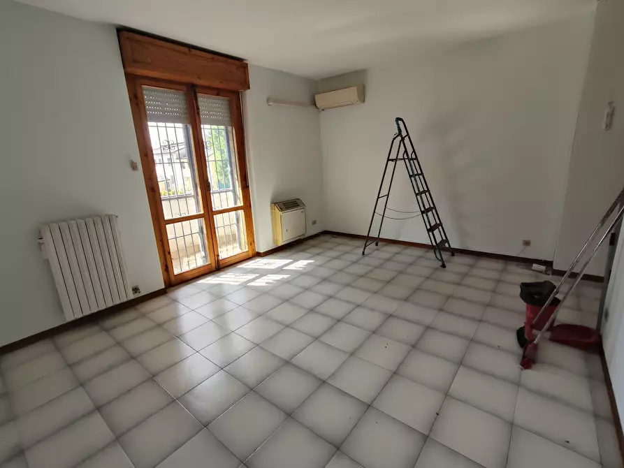 Immagine 1 di Trilocale in vendita  in centro a Borgonovo Val Tidone