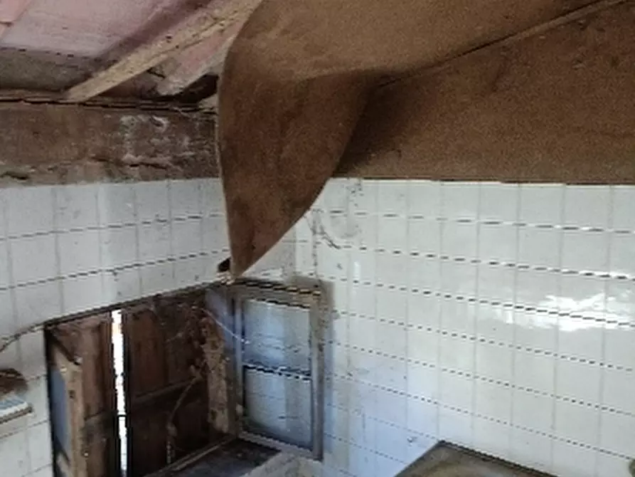 Immagine 18 di Magazzino in vendita  in Via Malvicino a Castel San Giovanni