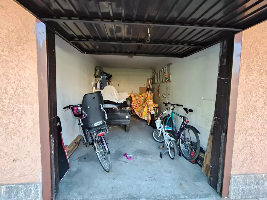 Immagine 7 di Trilocale in vendita  in Via Luigi Einaudi a Castel San Giovanni