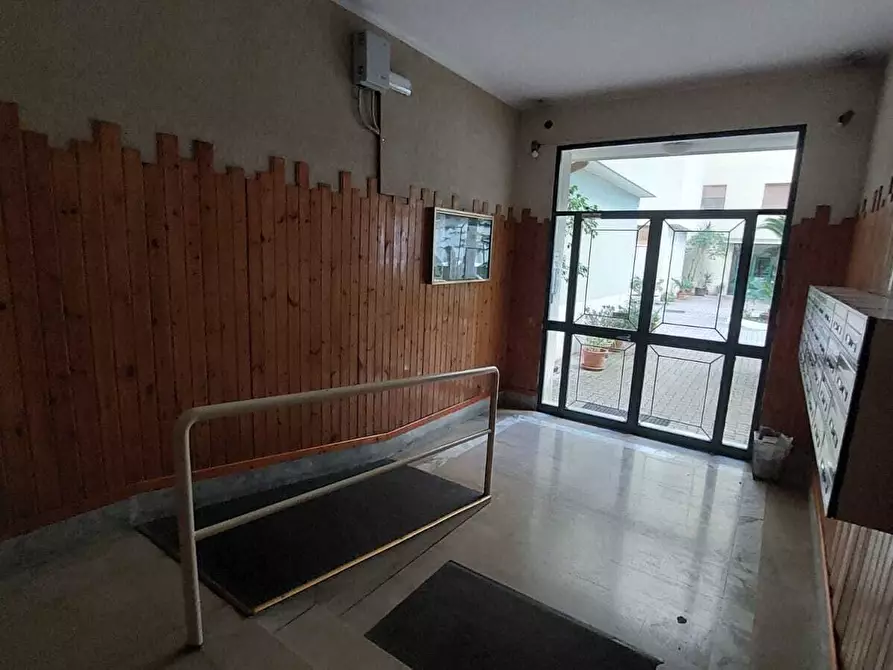 Immagine 7 di Pentalocale in vendita  in Via Medaglie D'Oro 388 a Salerno