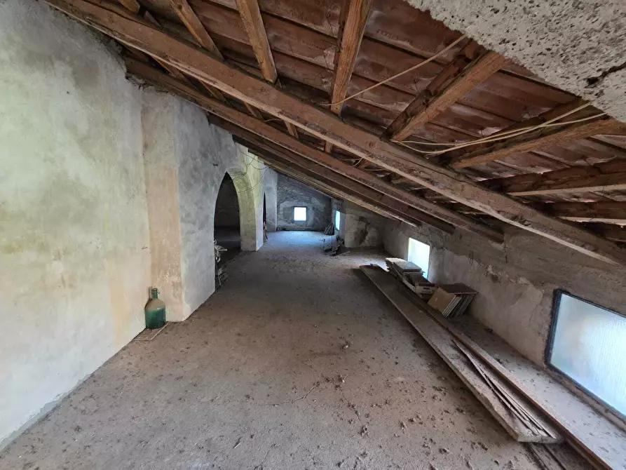 Immagine 9 di Bilocale in vendita  in Piazza Umberto I 11 a Montecorvino Rovella