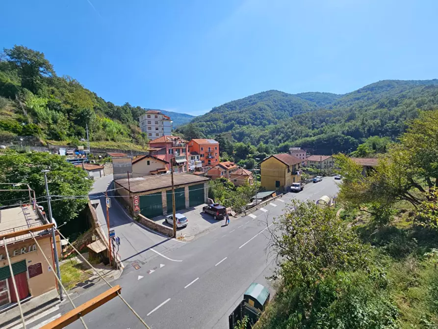 Immagine 28 di Quadrilocale in vendita  in Via Croce Bianca 5 a Mignanego