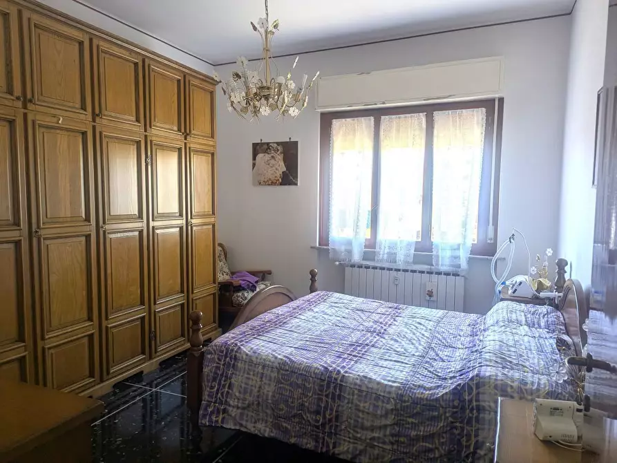 Immagine 10 di Quadrilocale in vendita  in Via Milite Ignoto 11 a Mignanego