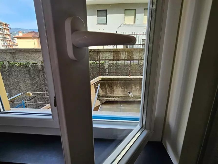 Immagine 33 di Bilocale in vendita  a Genova