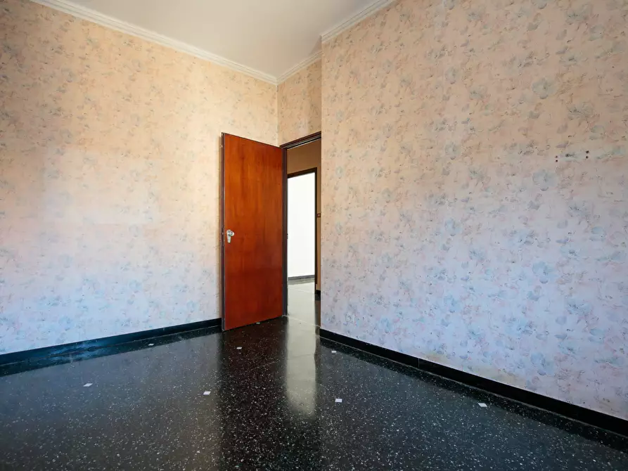 Immagine 40 di Pentalocale in vendita  in Via Paolo Anfossi 68c a Genova