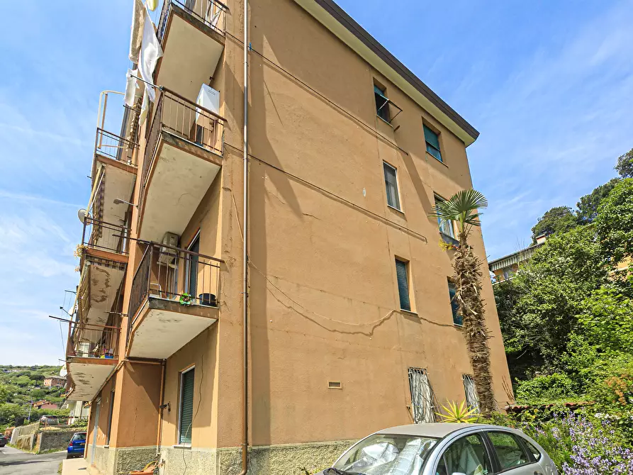 Immagine 26 di Trilocale in vendita  in Via P. Ronco 20 a Serra Riccò