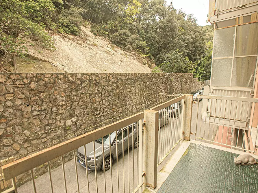 Immagine 10 di Quadrilocale in vendita  in Via G.B. Gaulli 12 A a Genova