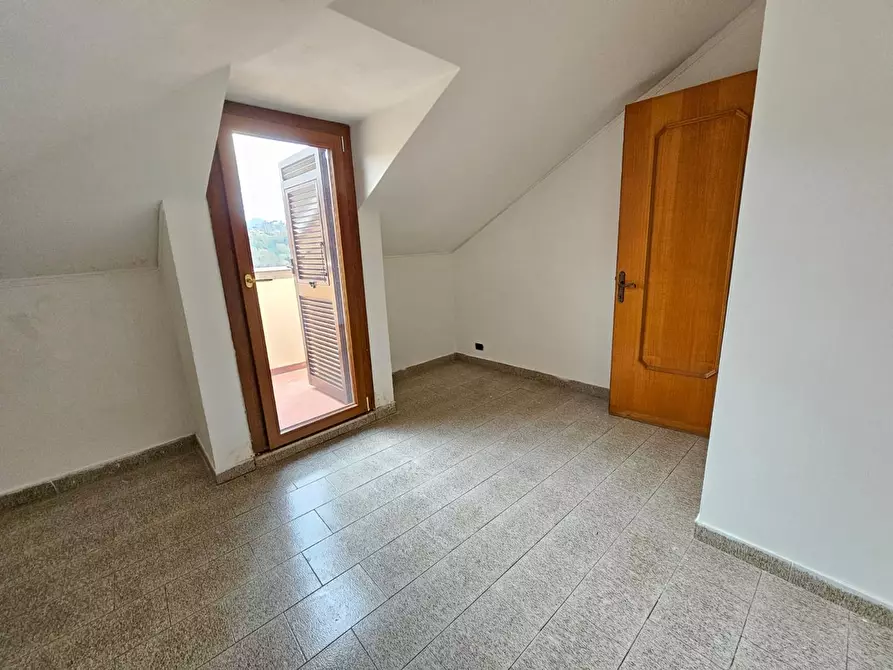 Immagine 20 di Pentalocale in vendita  in Via Benedetto da Cesino 38A a Genova