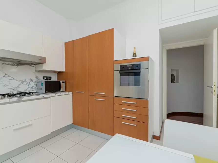 Immagine 25 di Bilocale in vendita  in Via Fratelli Gazzo a Genova