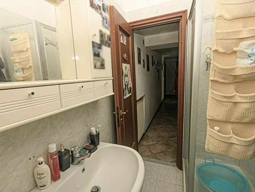 Immagine 25 di Bilocale in vendita  in Salita Murta 1a a Genova