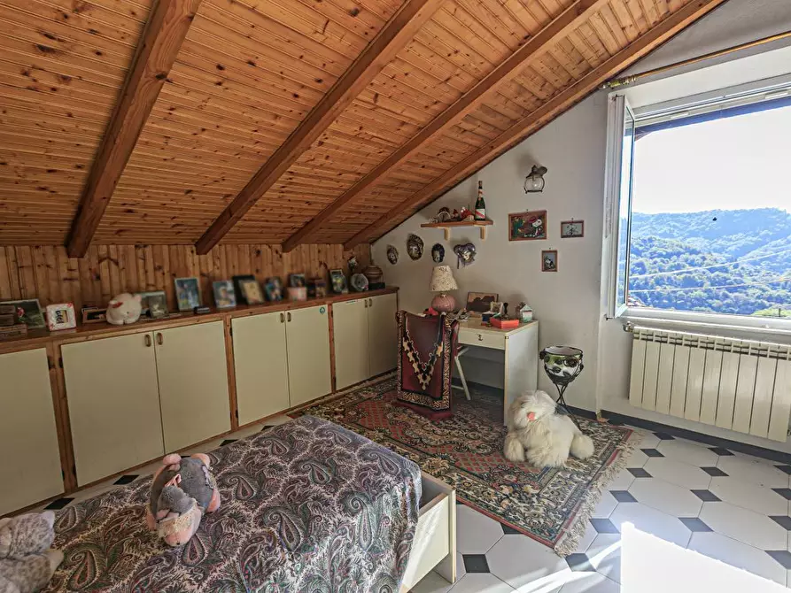 Immagine 41 di Pentalocale in vendita  in Via Costigliolo a Mignanego