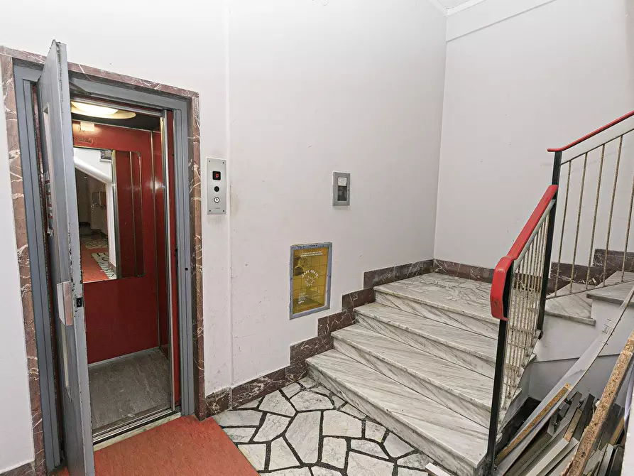 Immagine 24 di Bilocale in vendita  a Campomorone