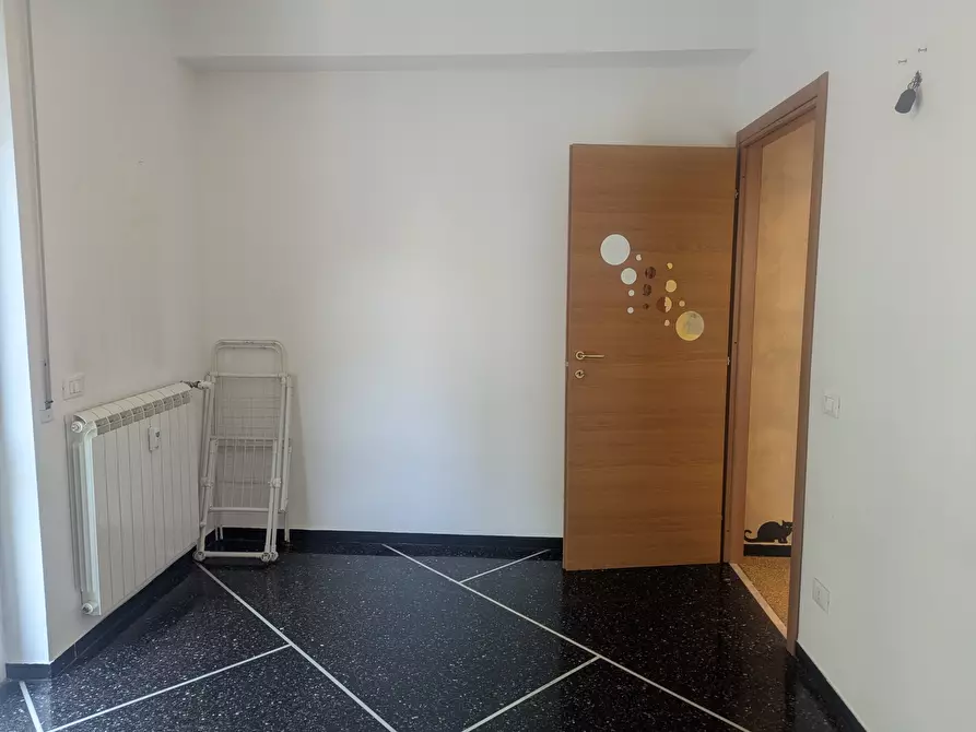 Immagine 28 di Bilocale in vendita  in Salita Brasile 13 a Genova