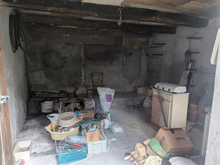 Immagine 31 di Quadrilocale in vendita  in Via Fiume 187 a Mignanego