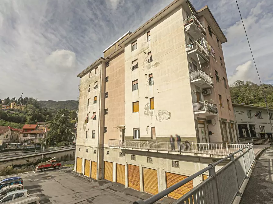 Immagine 35 di Trilocale in vendita  in Via Clemente Rebora 11 a Campomorone