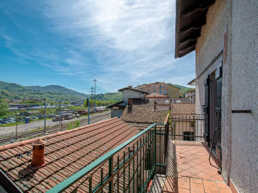 Immagine 7 di Trilocale in vendita  in Via Luigi Nino Malerba 2727 a Busalla