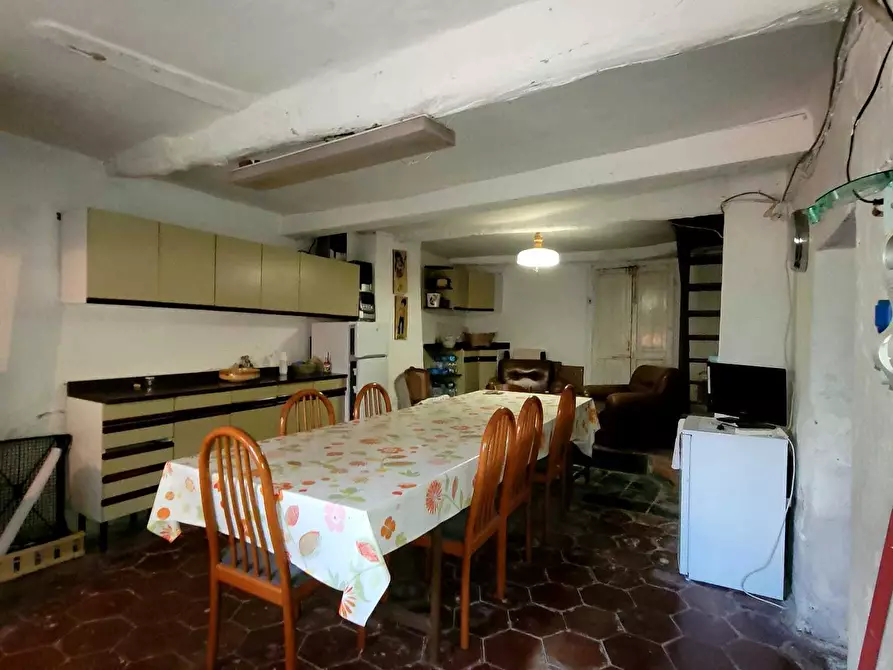 Immagine 81 di Pentalocale in vendita  in Via Campi 7 a Serra Riccò