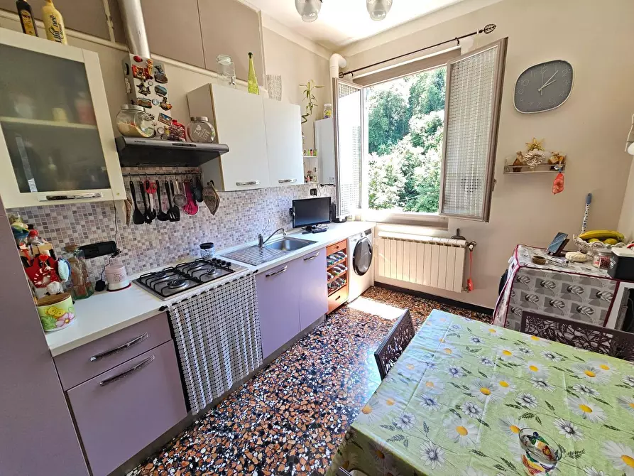 Immagine 10 di Trilocale in vendita  in Via Orazio Brignola 3 a Mignanego