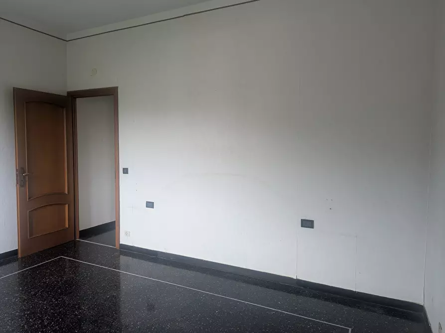 Immagine 18 di Trilocale in vendita  in Salita Serra Riccò 13 a Genova