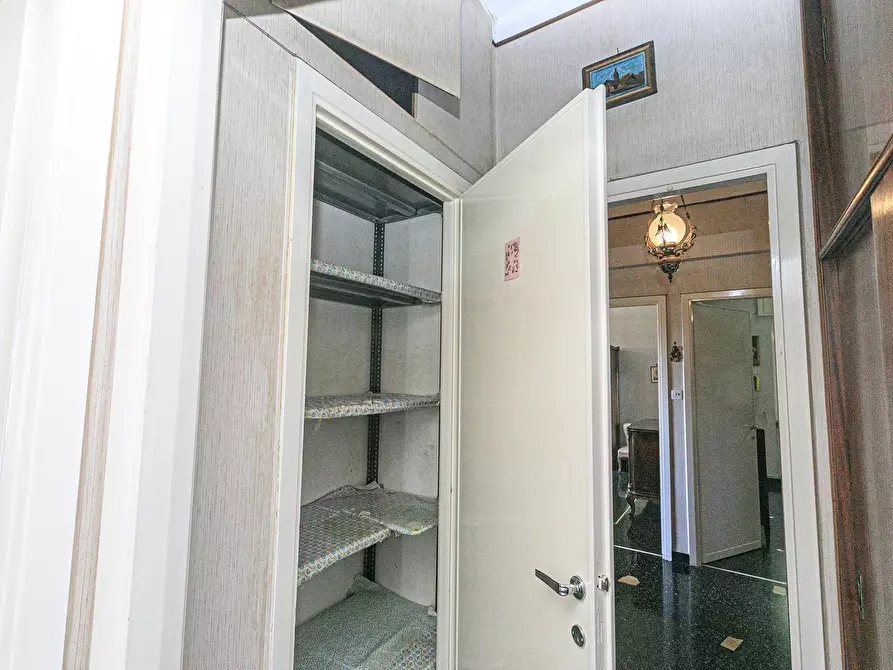 Immagine 38 di Quadrilocale in vendita  in Via Piave 131 a Mignanego