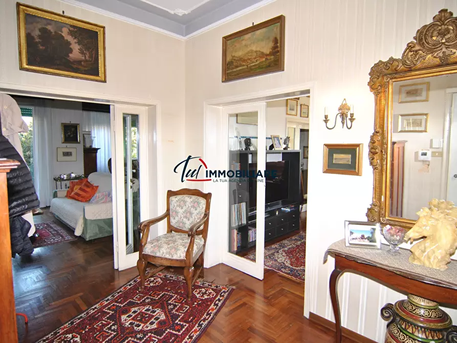 Immagine 2 di Pentalocale in vendita  in Viale Fabbricotti 3 a Livorno