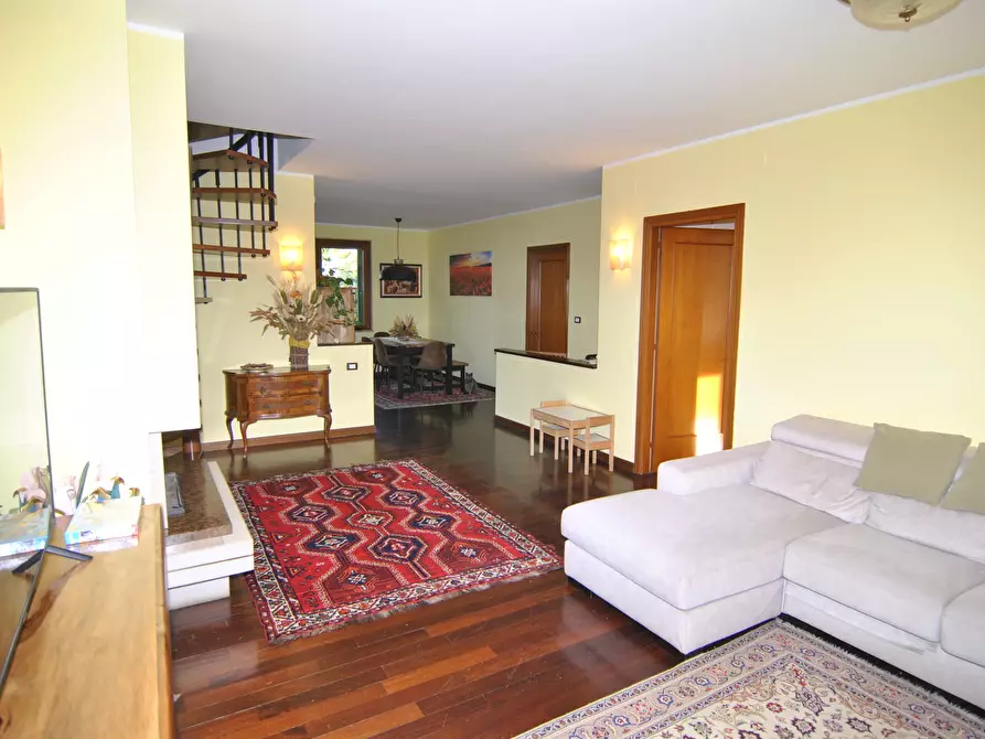 Immagine 3 di Villetta a schiera in affitto  in Via del Pino 18 a Livorno