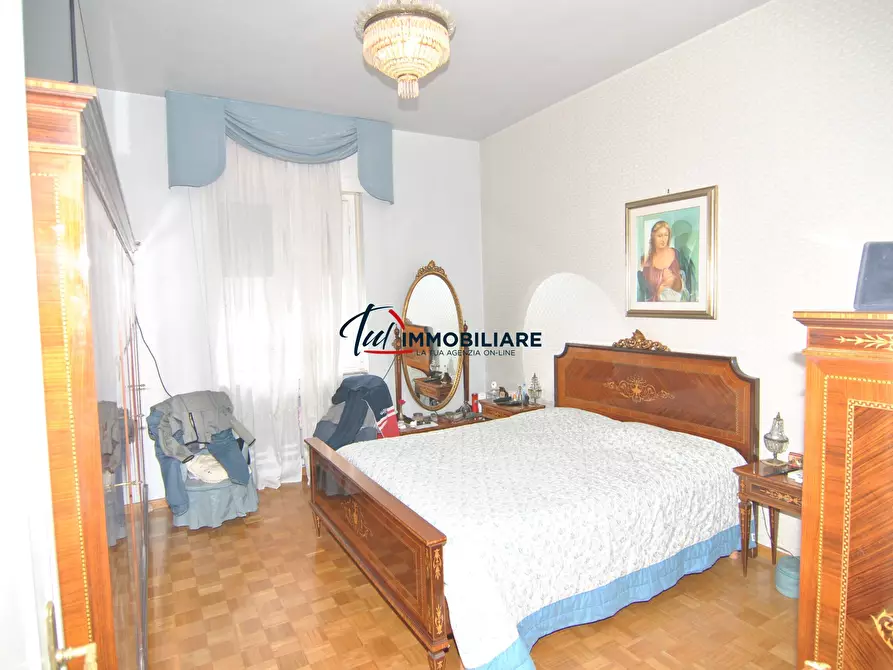 Immagine 16 di Pentalocale in vendita  in Viale Fabbricotti 106 a Livorno