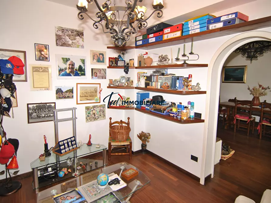 Immagine 41 di Villa in vendita  in Via Kaiser Parodi 15 a Livorno