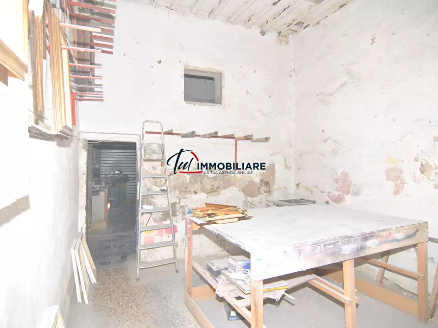 Immagine 8 di Trilocale in vendita  in Corso Amedeo 240 a Livorno