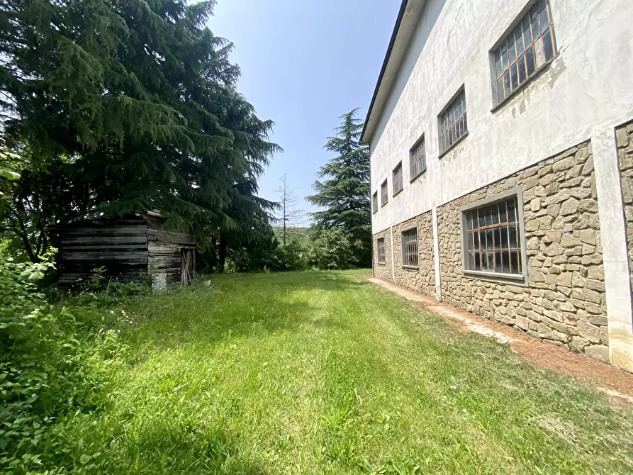 Immagine 5 di Rustico / casale in vendita  in Frazione Villa 8 a Serravalle Langhe