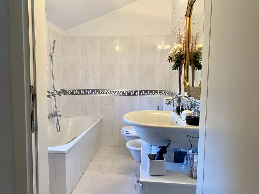 Immagine 11 di Villa in vendita  in Via Madonna della Neve 66 a Clavesana