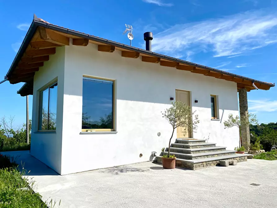 Immagine 4 di Casa indipendente in vendita  in Località Coste Baraccone 5 a Serravalle Langhe